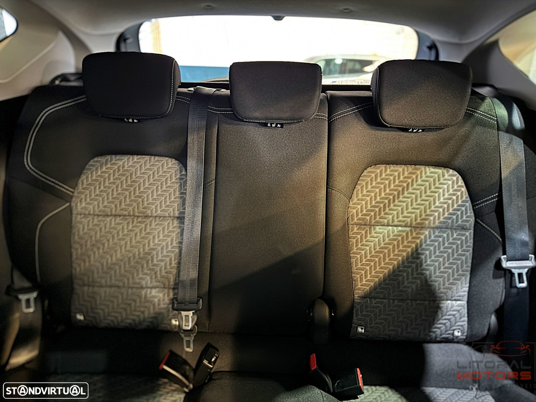 Renault Captur 1.0 TCe Exclusive - 36