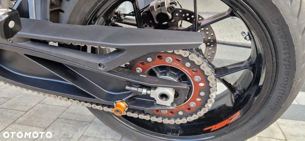 KTM Duke 790 - 17