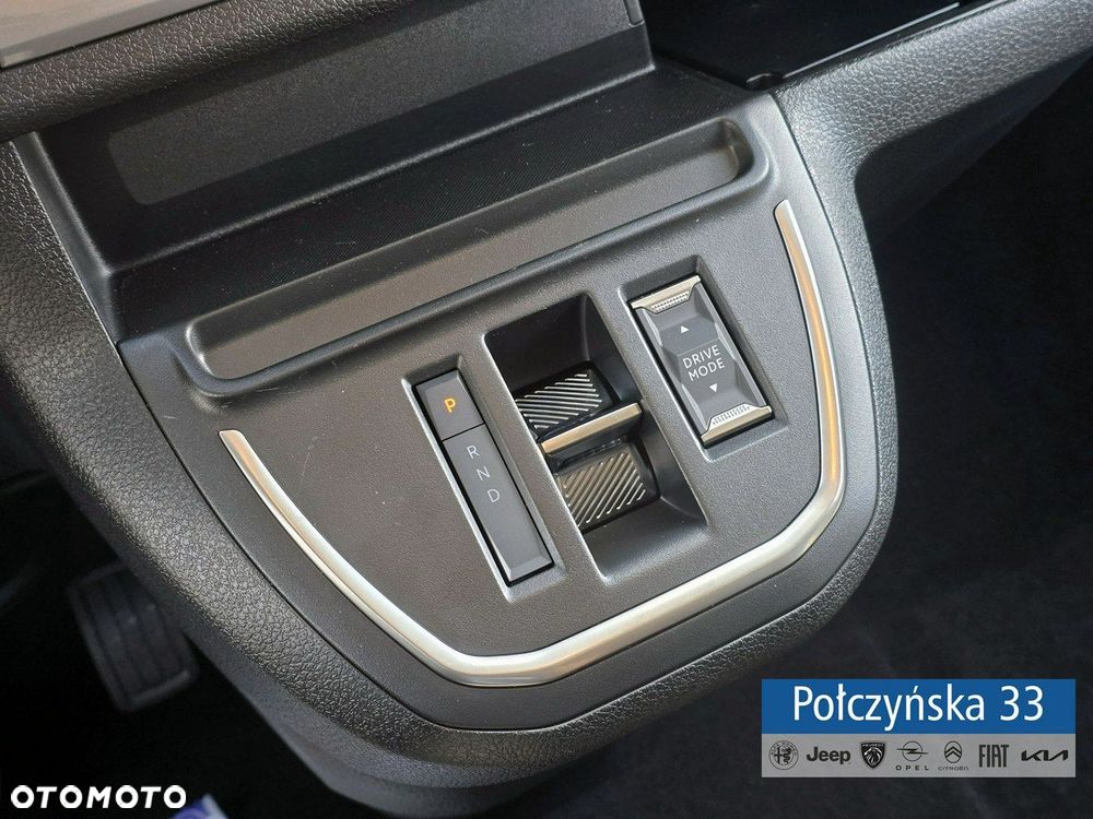 Peugeot Traveller - 22