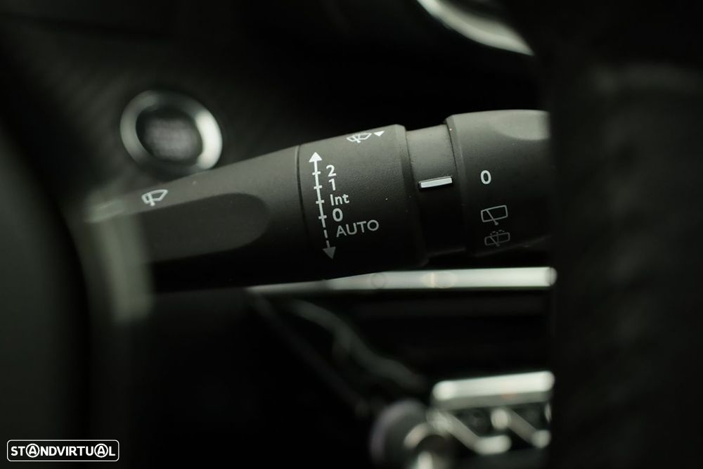 Peugeot 2008 1.5 BlueHDi Allure Pack - 18