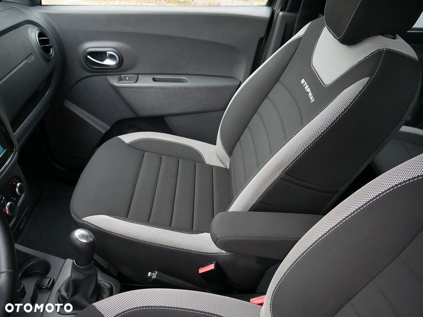 Dacia Dokker 1.6 SCe Stepway - 28