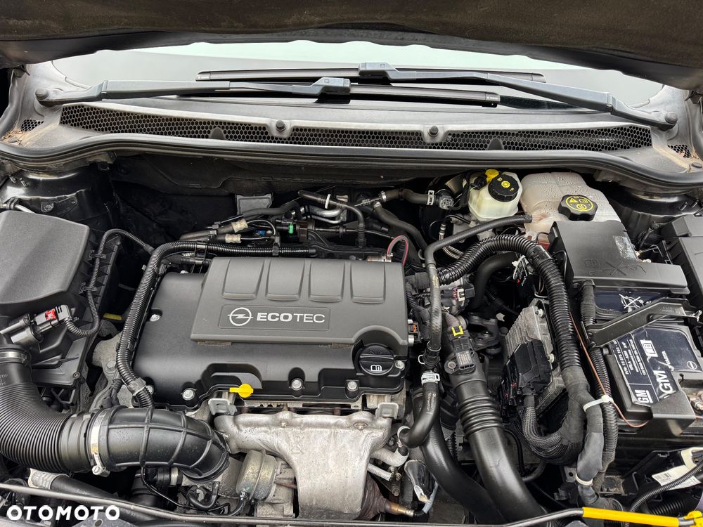 Opel Astra 1.4 Turbo Cosmo - 40
