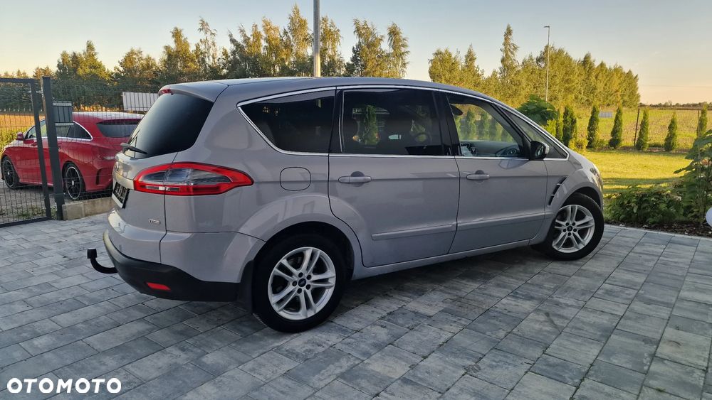Ford S-Max - 19