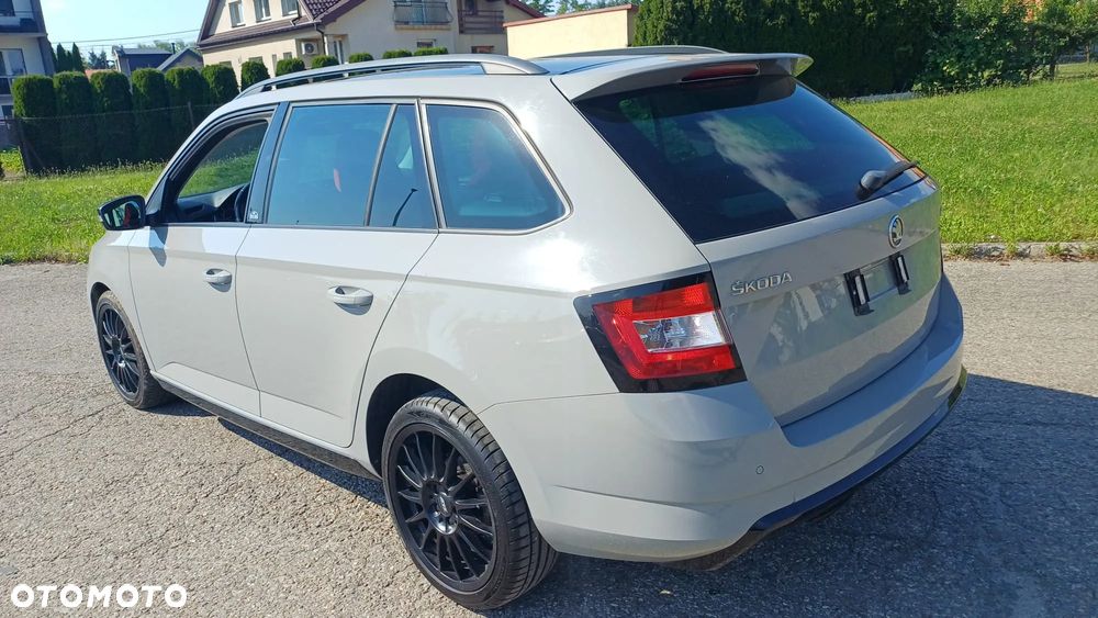 Skoda Fabia 1.2 TSI Monte Carlo DSG - 23