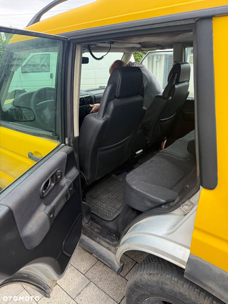 Land Rover Discovery - 12