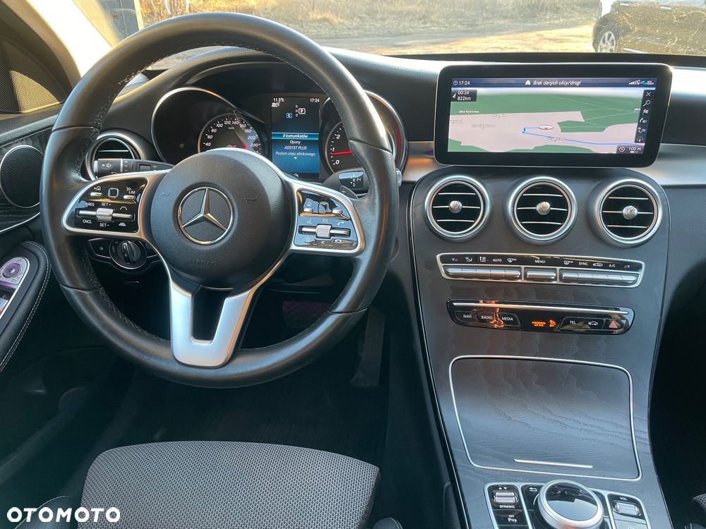 Mercedes-Benz Klasa C 300 9G-TRONIC - 15