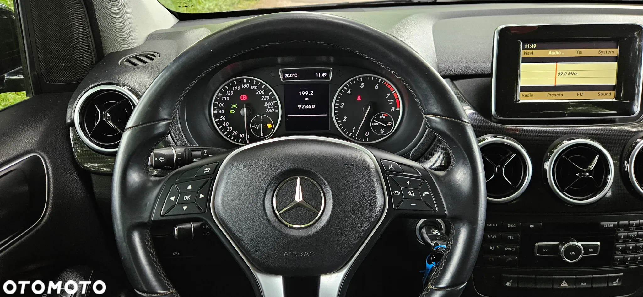 Mercedes-Benz Klasa B 180 - 16