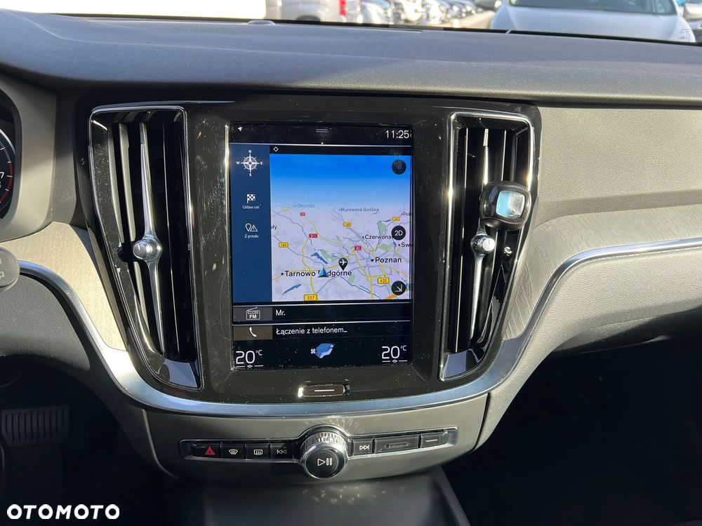 Volvo V60 B3 B DKG Momentum Pro - 16