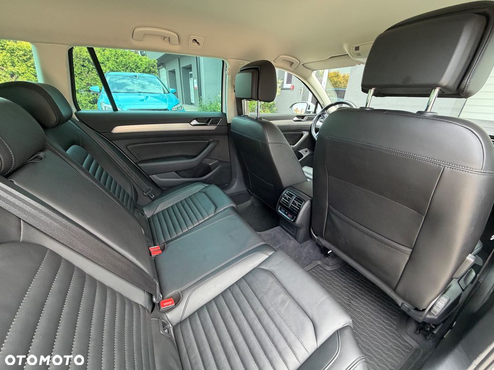 Volkswagen Passat 2.0 TDI BMT 4Mot Highline DSG - 15