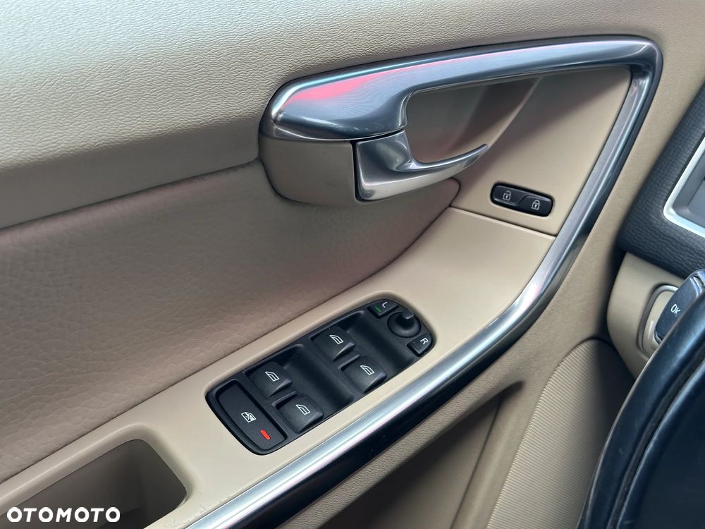 Volvo XC 60 - 18