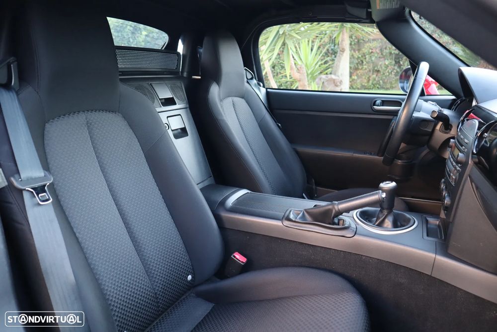 Mazda MX-5 MZR 1.8 Exclusive - 23