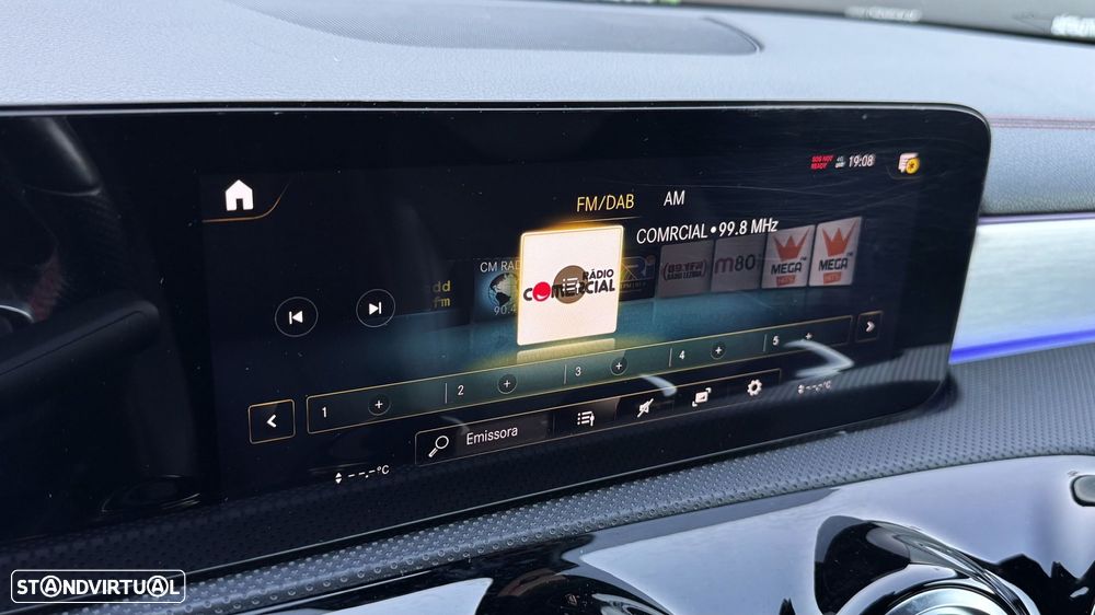 Mercedes-Benz CLA 200 d 8G-DCT AMG Line - 20