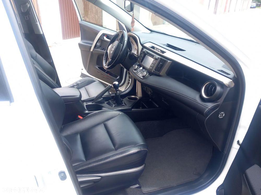 Toyota RAV4 - 35