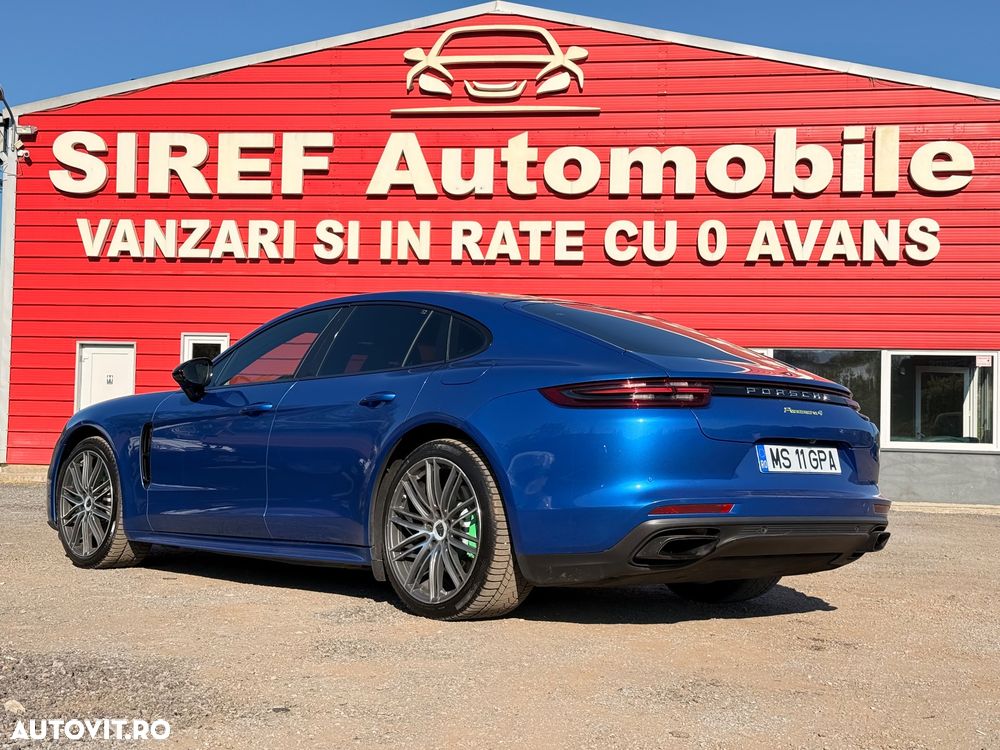 Porsche Panamera 4 E-Hybrid - 4