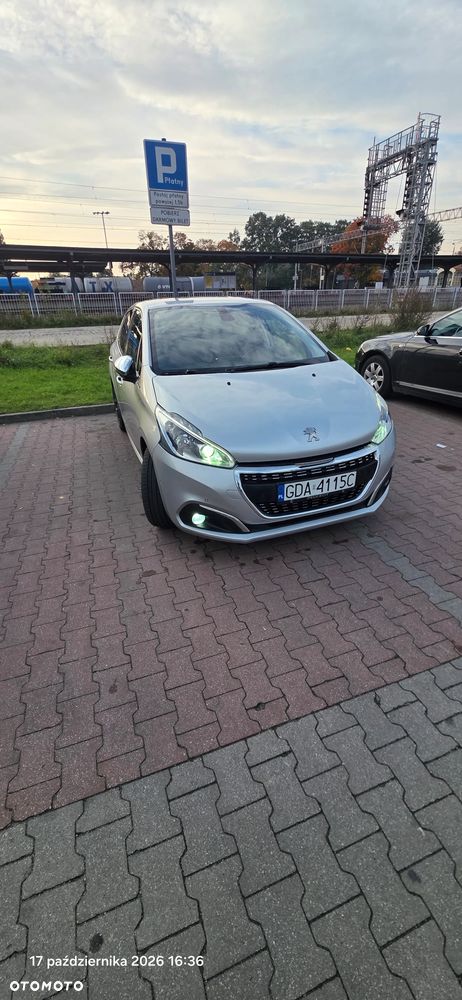 Peugeot 208 2016 photo 4