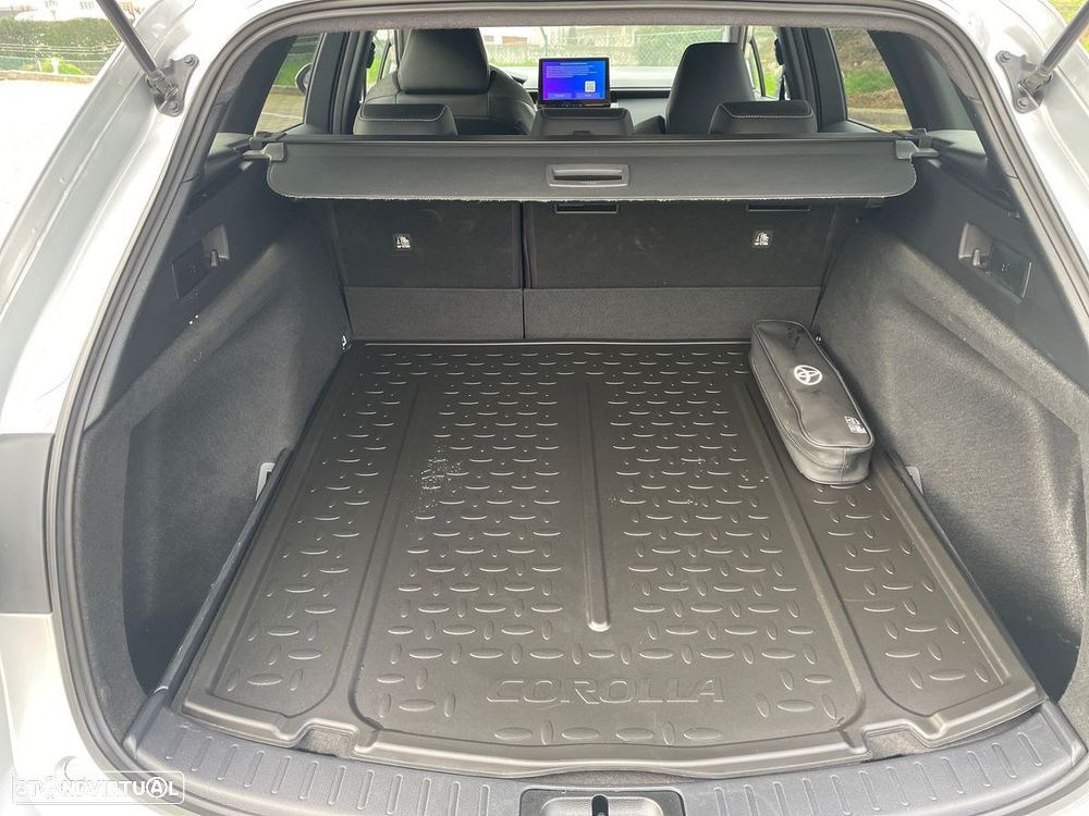 Toyota Corolla Touring Sports 1.8 Hybrid Comfort Plus - 10