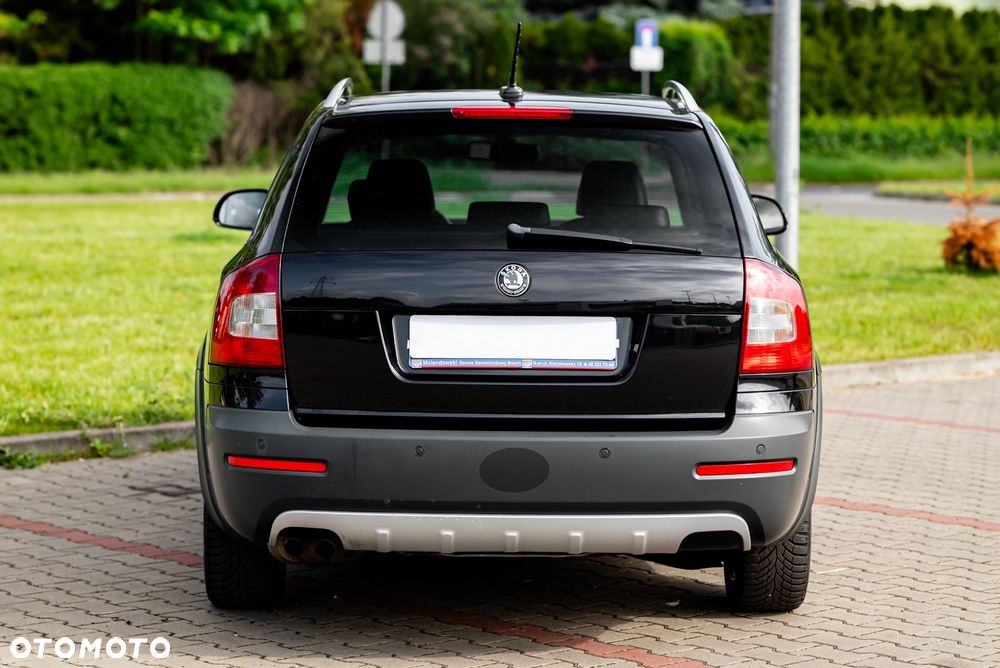 Skoda Octavia 2.0 TDI DPF 4x4 DSG Scout - 15