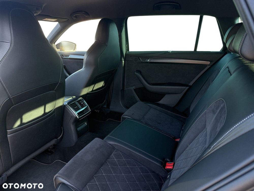 Skoda Superb 2.0 TSI Sportline DSG - 14