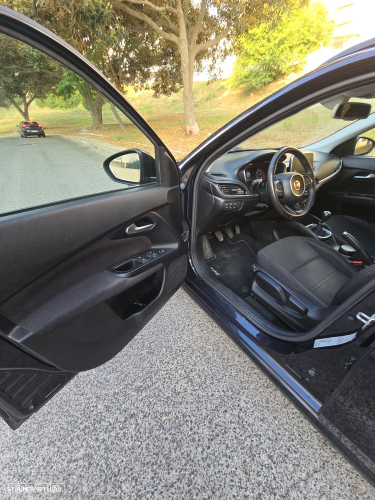 Fiat Tipo Station Wagon 1.6 M-Jet Lounge JLL17 - 18