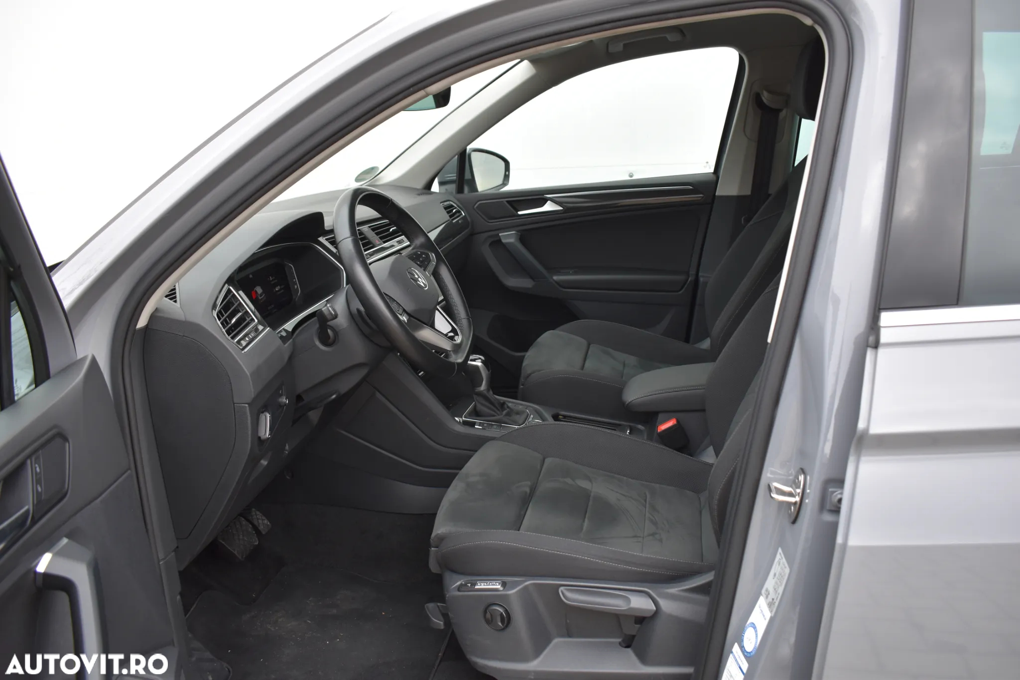 Volkswagen Tiguan 2.0 TDI SCR DSG 4Motion Elegance - 9