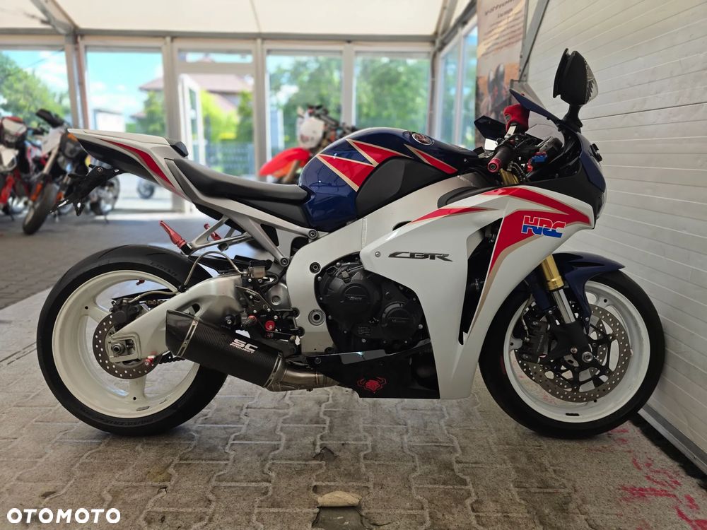 Honda CBR - 25