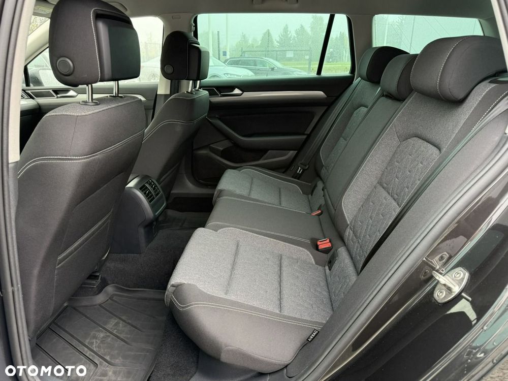 Volkswagen Passat Variant 2.0 TDI EVO Business DSG - 19