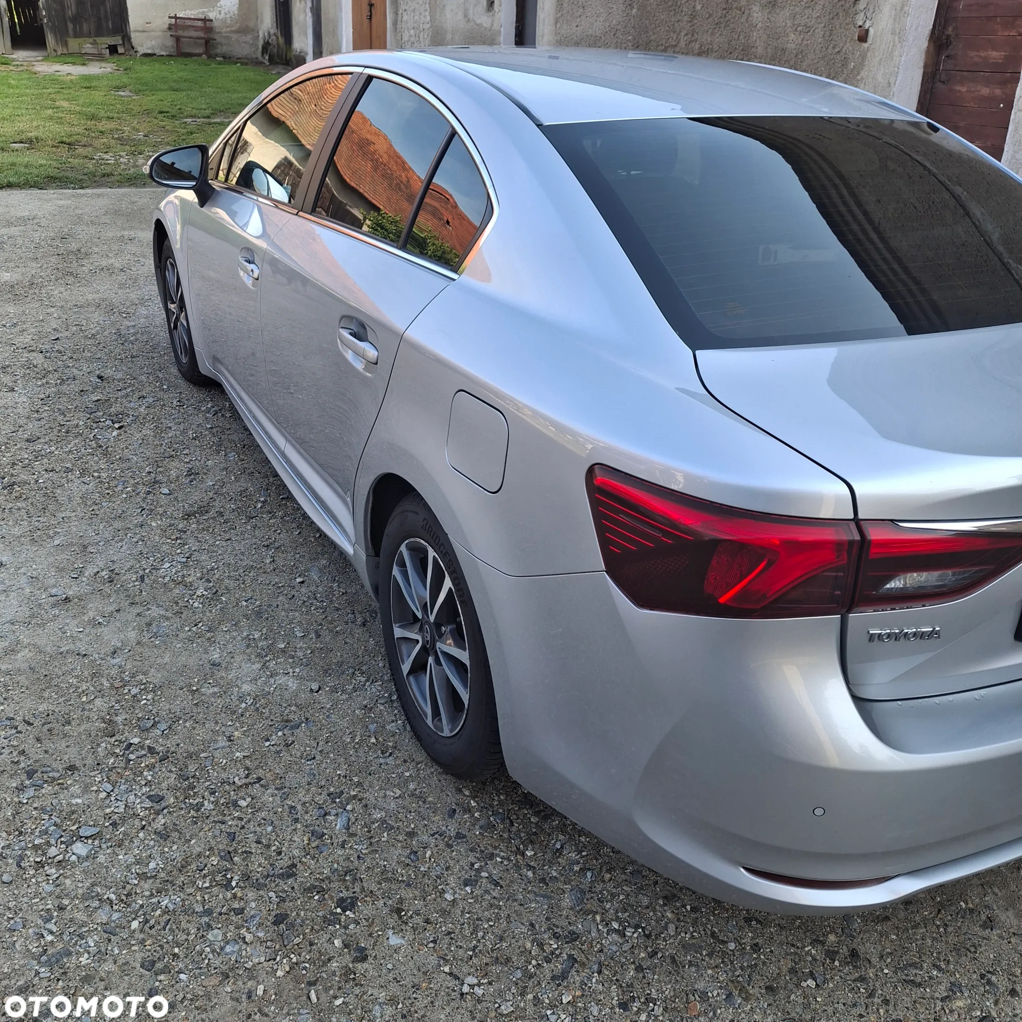 Toyota Avensis 1.8 Premium - 7