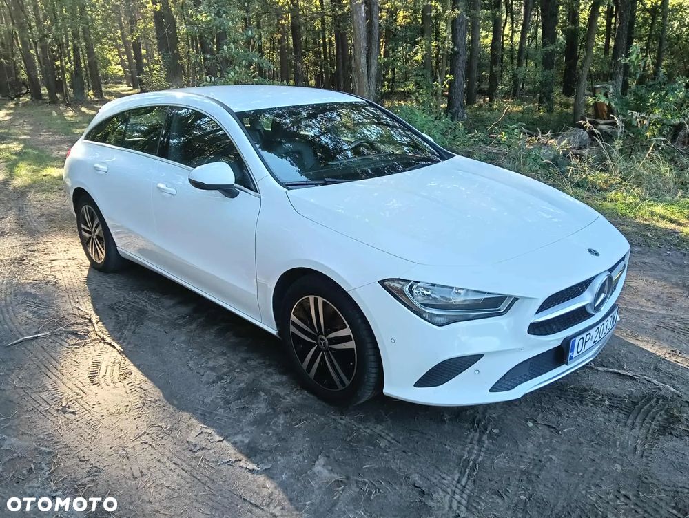 Mercedes-Benz CLA 200 d Shooting Brake 8G-DCT - 5