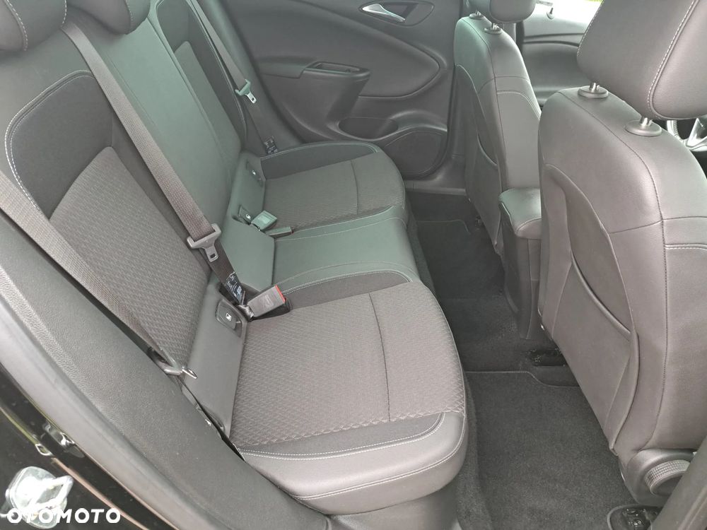 Opel Astra 1.4 Turbo Business - 10