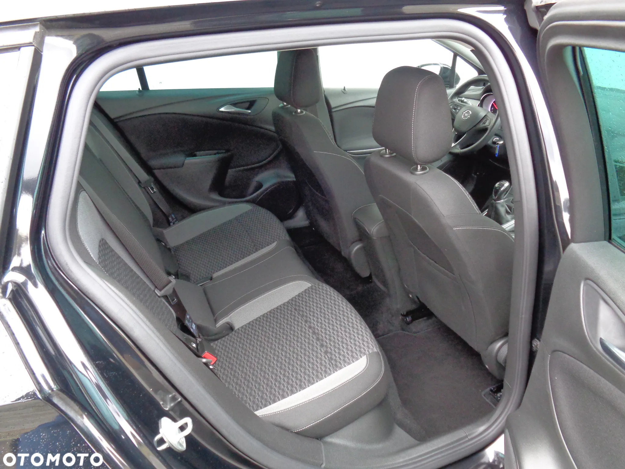 Opel Astra - 16