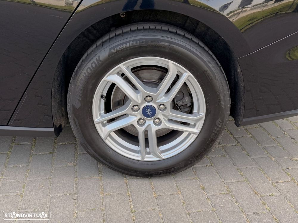 Ford Focus SW 1.5 TDCi EcoBlue Connected Aut. - 45