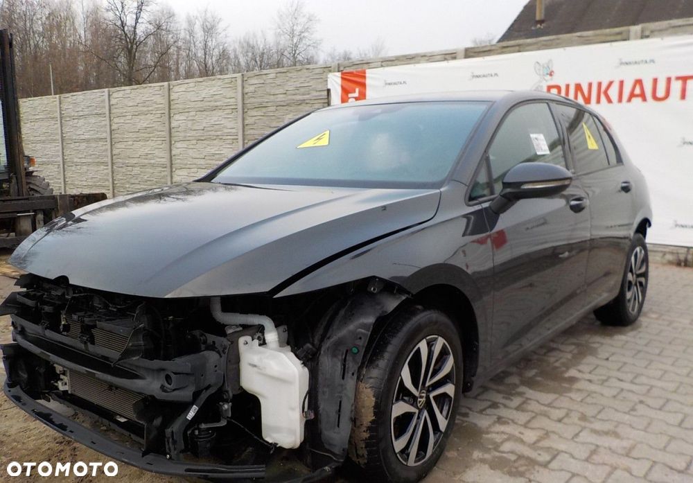 Volkswagen Golf - 11