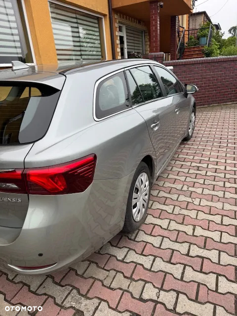 Toyota Avensis 1.6 D-4D Active - 3