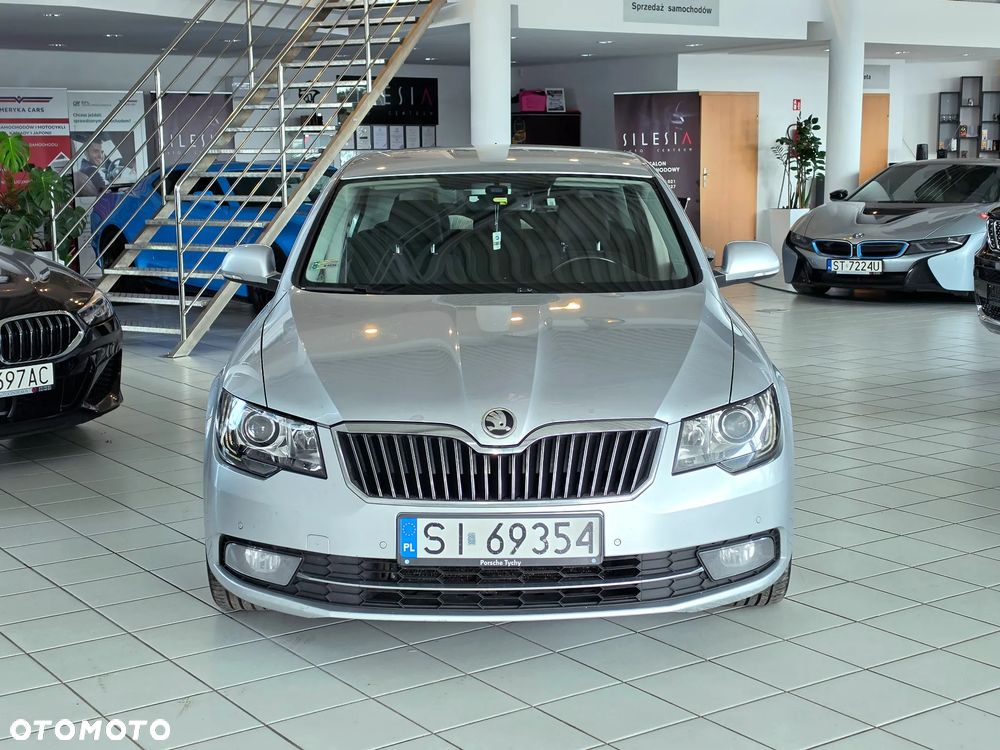 Skoda Superb 2.0 TDI Elegance DSG - 3