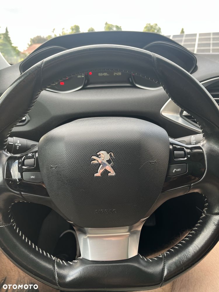 Peugeot 308 - 6