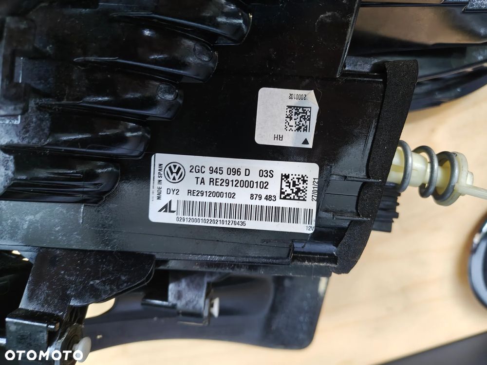 VW T-ROC Cabrio lampa led tył prawa lewa 2GC945096D 2GC945095D - 5