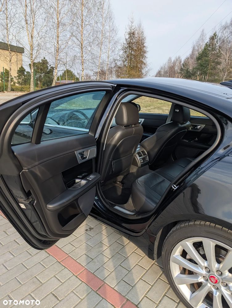 Jaguar XF 3.0 V6 D S Luxury - 15