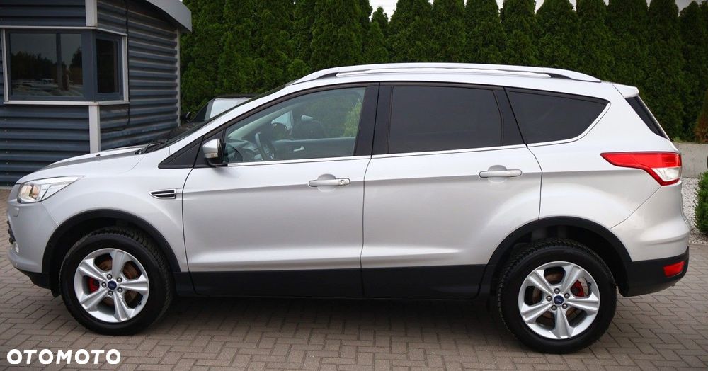 Ford Kuga 1.5 EcoBoost 2x4 Business Edition - 4