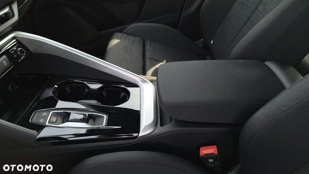 Audi Q5 Sportback - 25