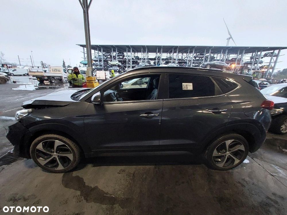 Hyundai Tucson - 8
