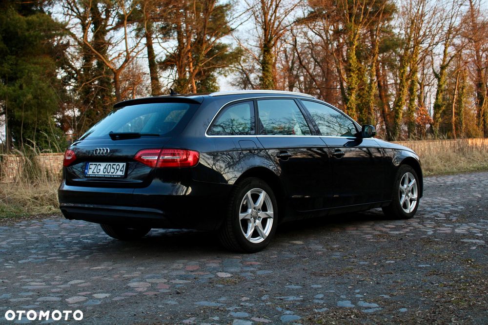 Audi A4 Avant 2.0 TDI DPF Attraction - 4