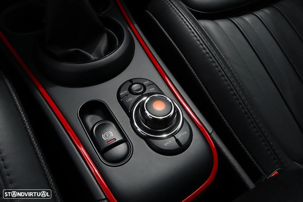 MINI Countryman Cooper SE ALL4 Auto - 22