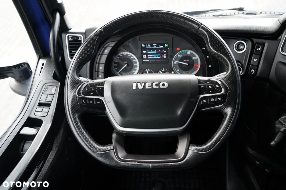 Iveco S-WAY / 460 / RETARDER /  LNG / - 29