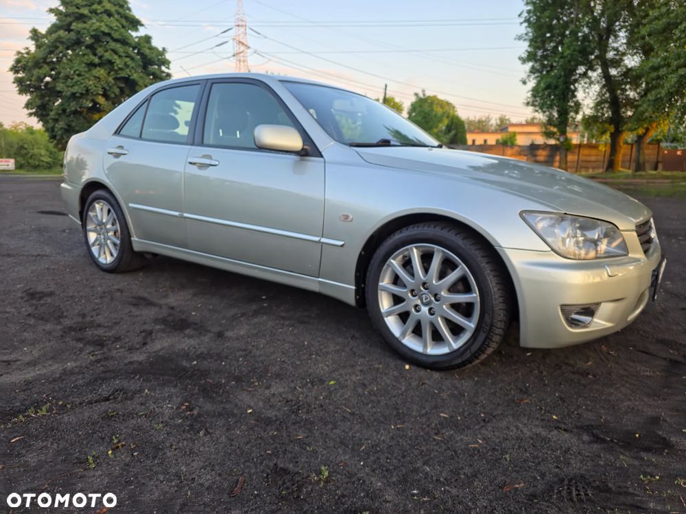 Lexus IS 200 Prestige - 22