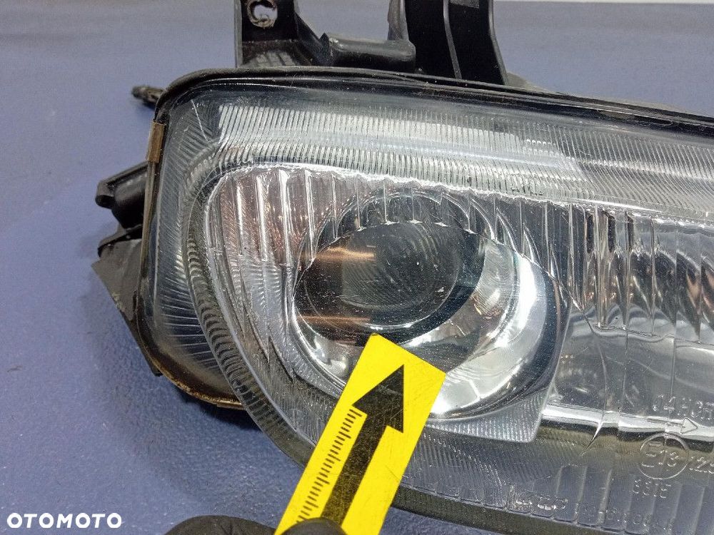MAZDA 323F BA 94- REFLEKTOR PRAWY LAMPA PRZÓD 110-61708 - 11