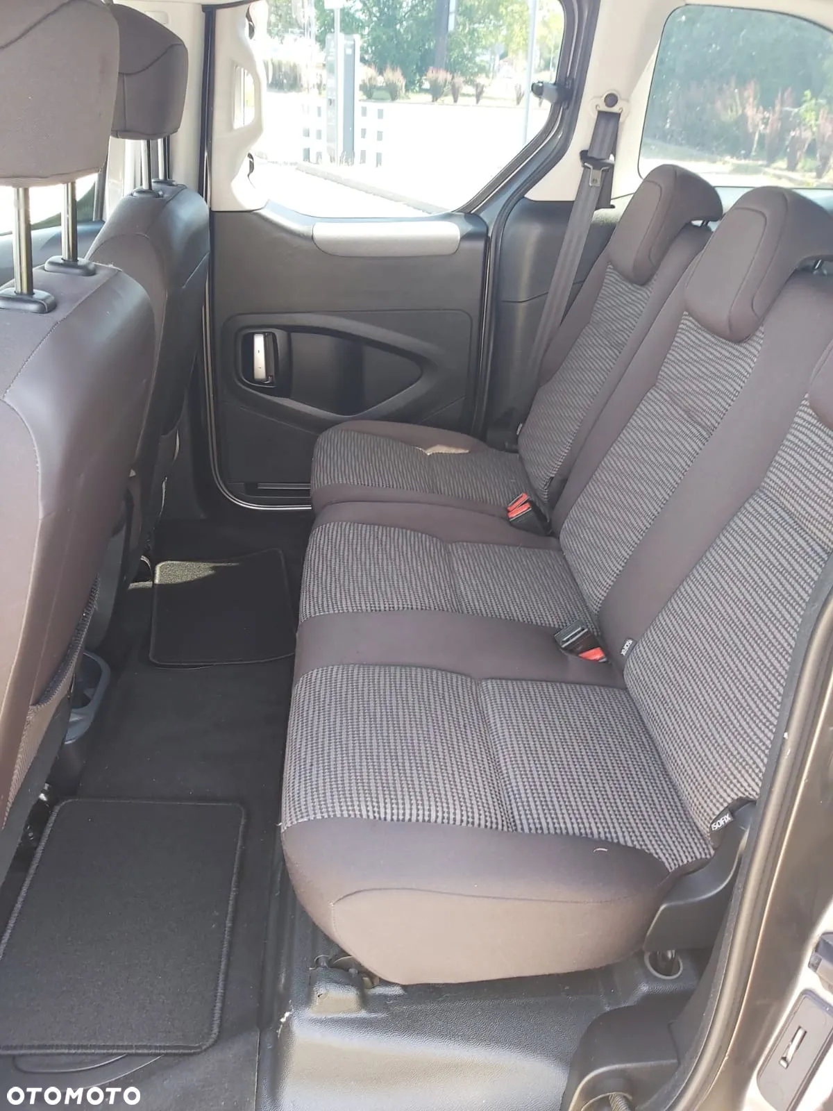 Peugeot Partner Tepee HDi FAP 110 Outdoor - 12