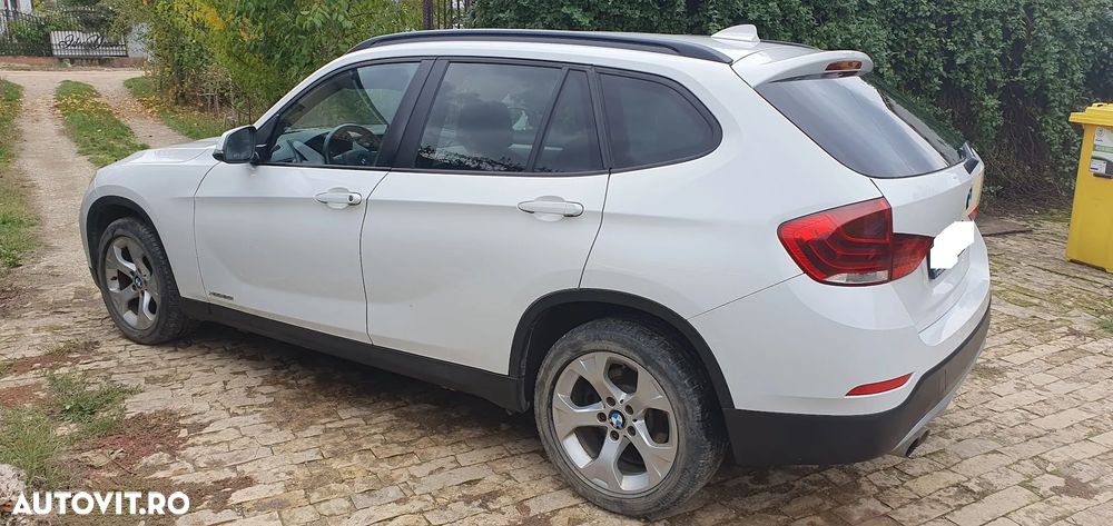 BMW X1 xDrive20i Aut. - 3