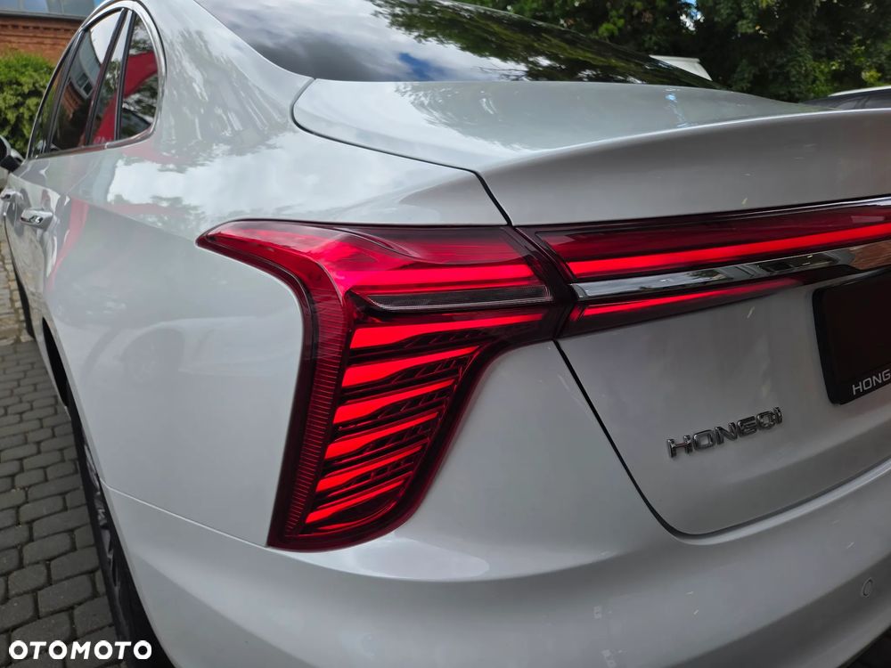 Hongqi H5 2.0T Comfort - 10