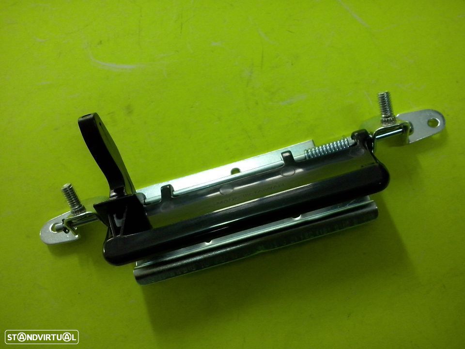 puxador tampa da mala toyota hiace 1989-2004 (novo) - 3