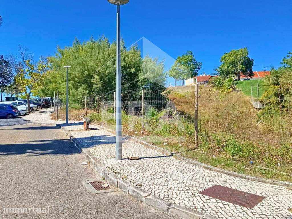 Lote de Terreno para Construção - Grande imagem: 2/7